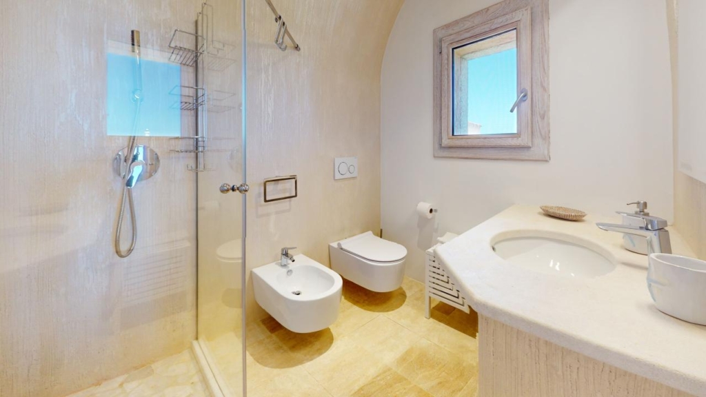 Villa-Lighthouse-6-Sardinia-Villa-Service-Bathroom 4